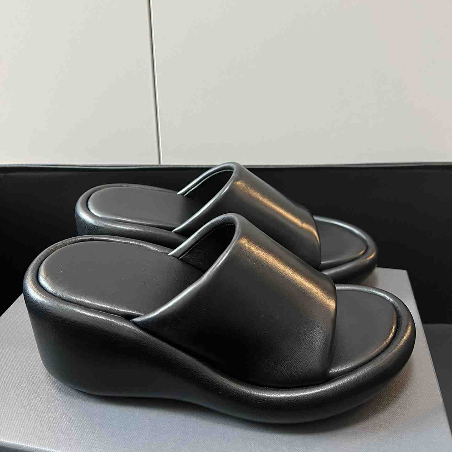 Balenciaga Black Rise Wedge Sandals - FashionPlug