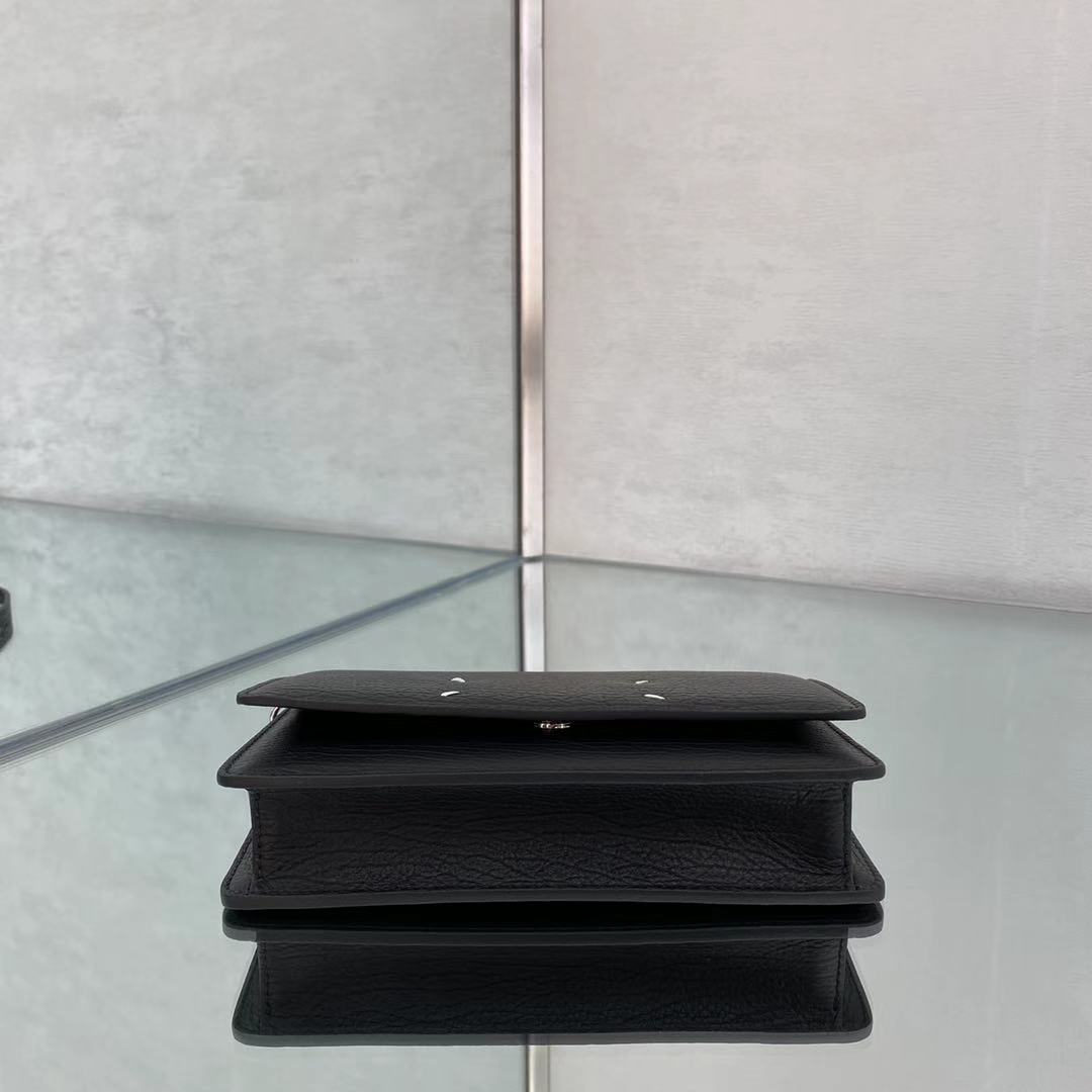 Maison Margiela Wallet-On-Chain Clutch Bag(19.2x4.3x10cm) - FashionPlug