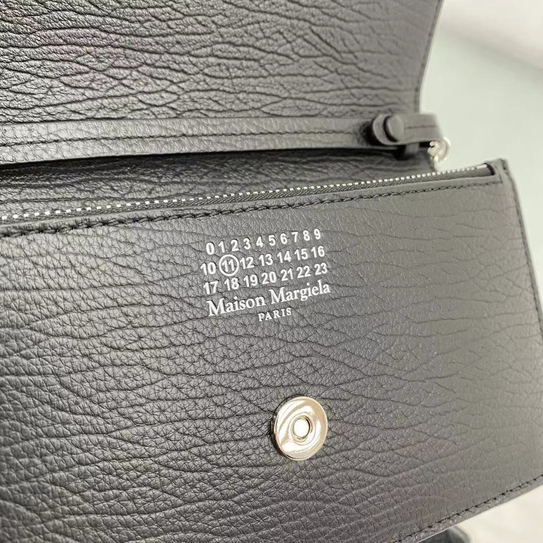 Maison Margiela Wallet-On-Chain Clutch Bag(19.2x4.3x10cm) - FashionPlug