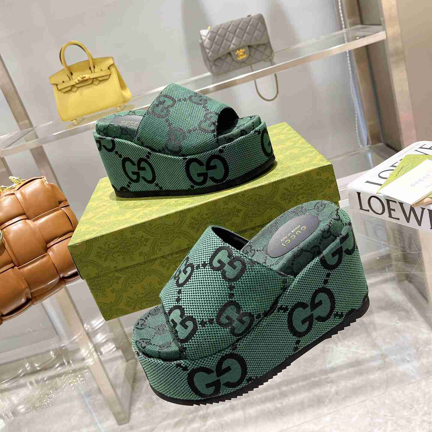 Gucci Women's Jumbo GG Platform Slide Sandal - FashionPlug