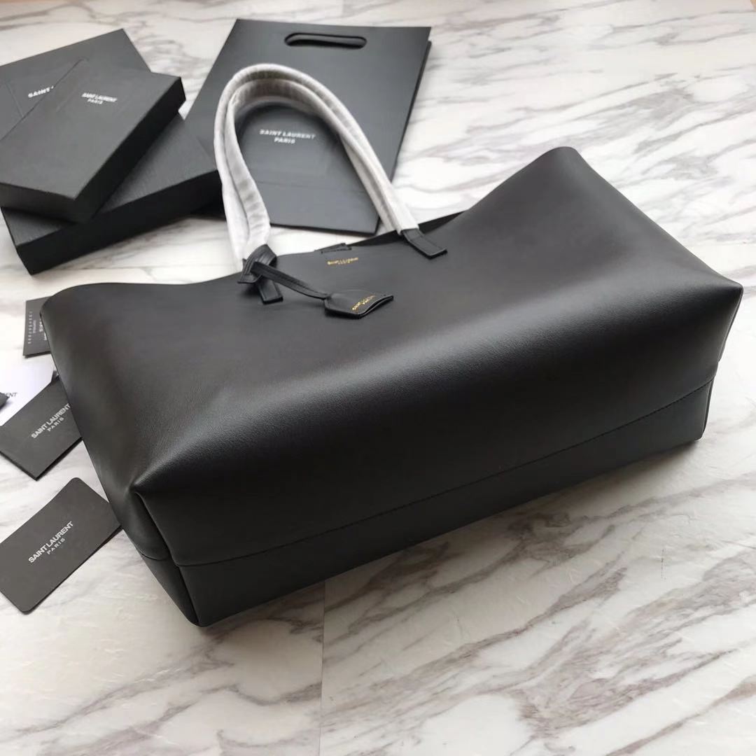 Saint Laurent Shopping Saint Laurent E/W In Supple Leather  - FashionPlug