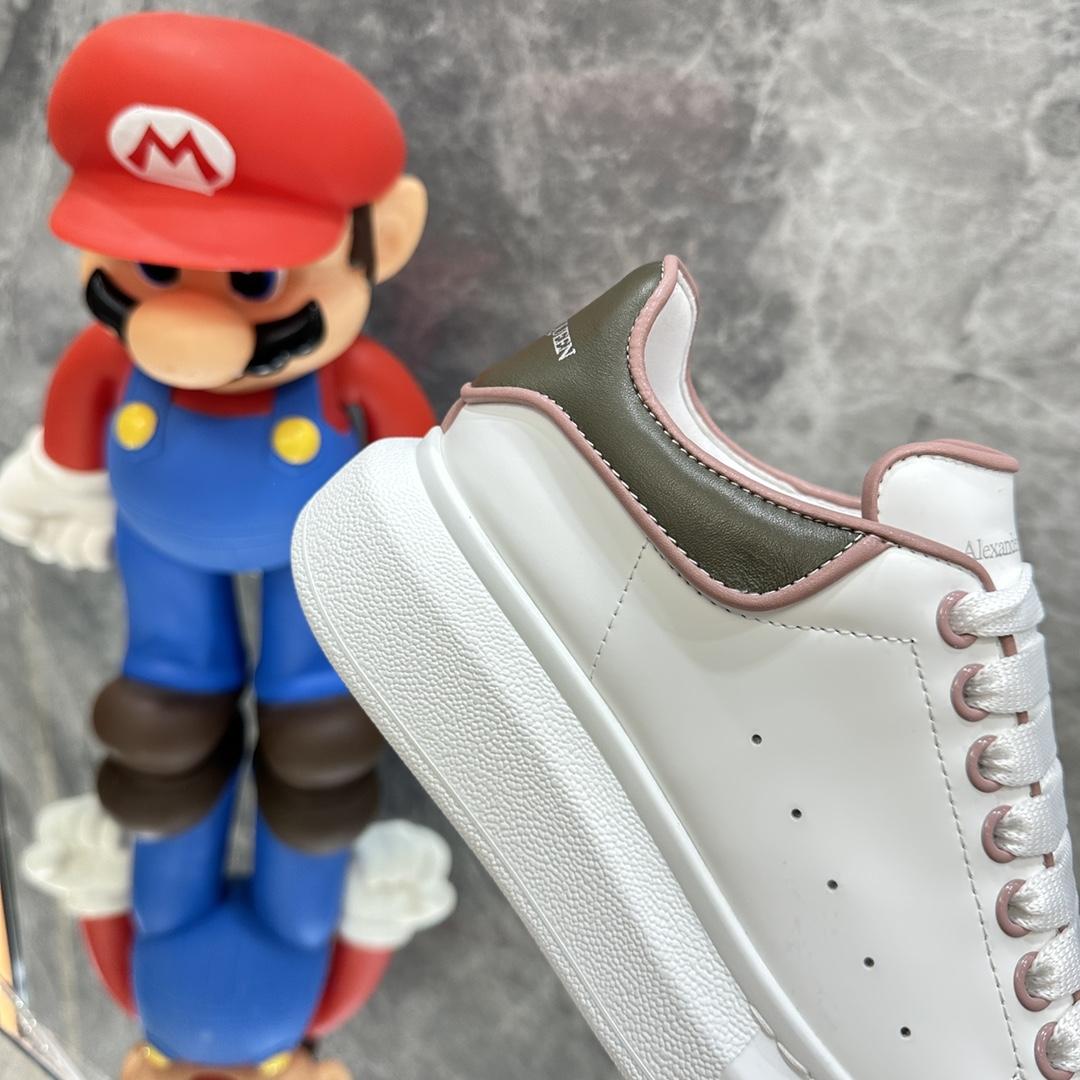 Alexander Mqueen Oversized Sneaker In White - FashionPlug