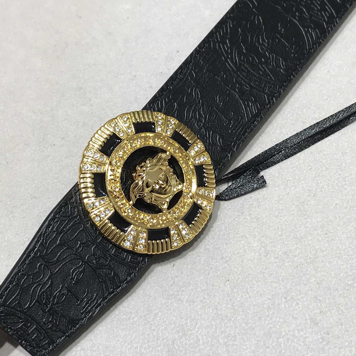 Versace Medusa Leathre Belt    39mm - FashionPlug