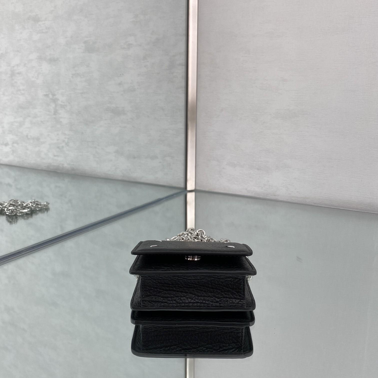 Maison Margiela Black Small Chain Strap Wallet Bag(10x9x3cmm) - FashionPlug