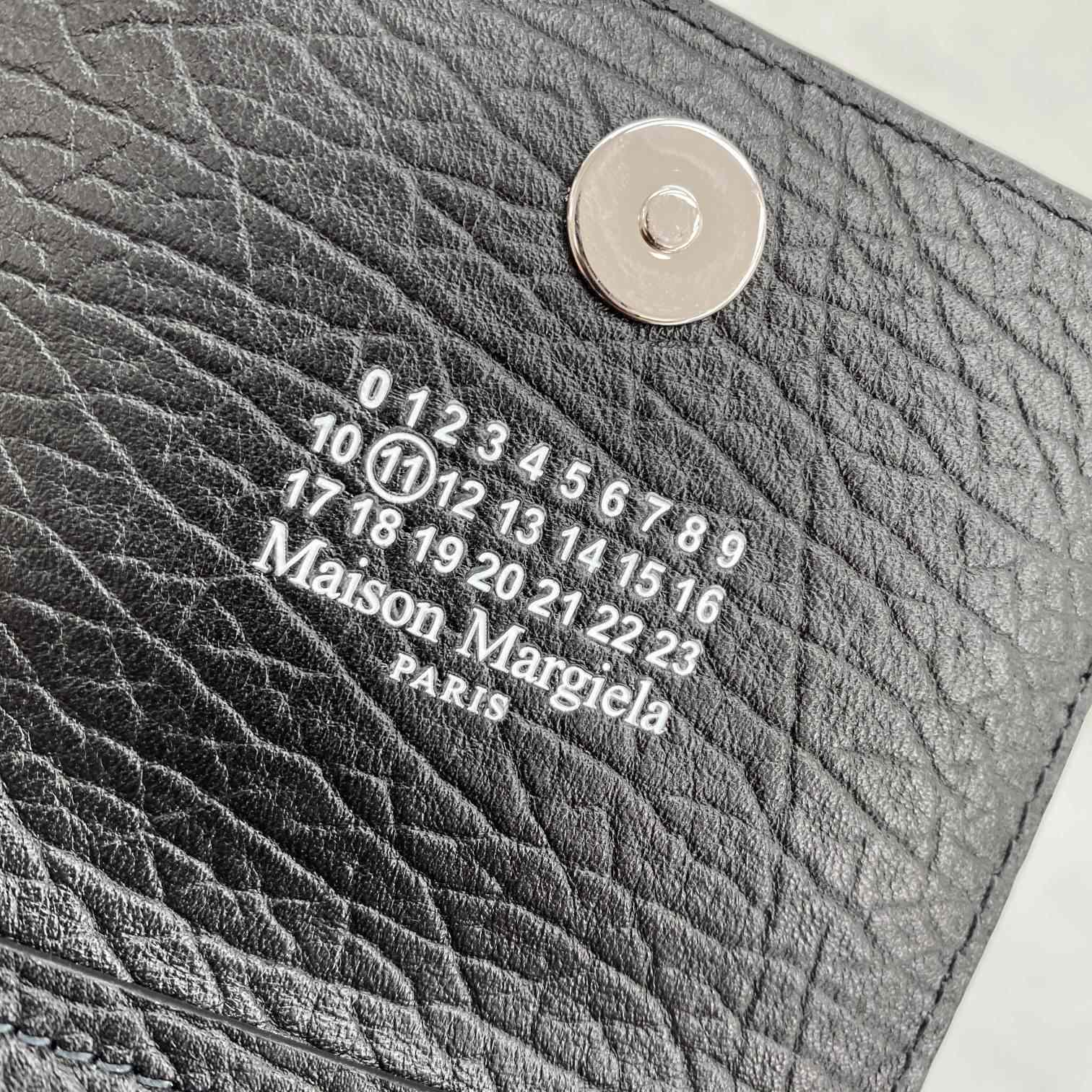 Maison Margiela Black Small Chain Strap Wallet Bag(10x9x3cmm) - FashionPlug