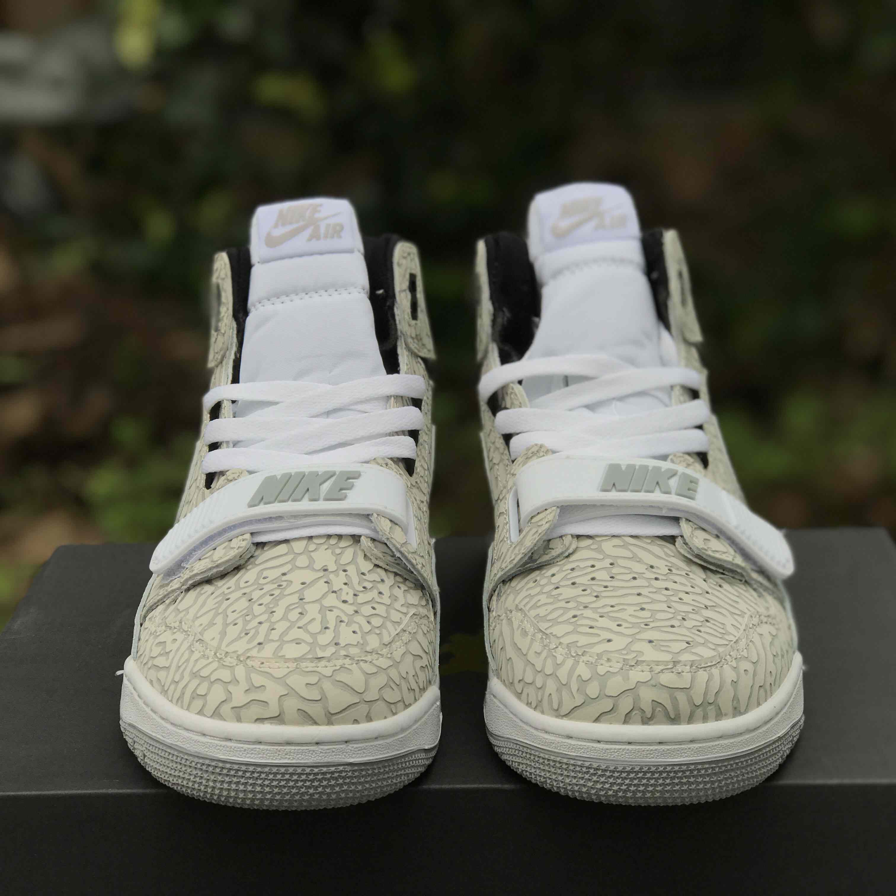 Air Jordan Legacy 312 Sneaker  AV3922-100 - FashionPlug