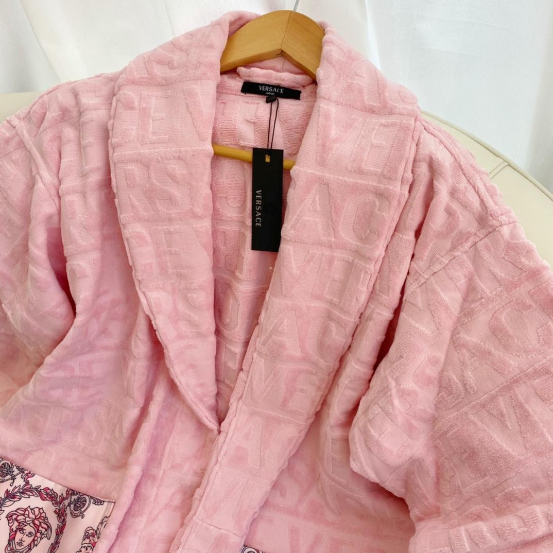 Versace I ♡ Baroque Bathrobe(Uniform size) - FashionPlug