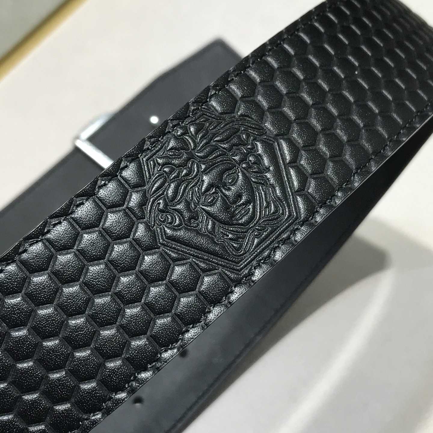 Versace Medusa Leathre Belt    39mm - FashionPlug