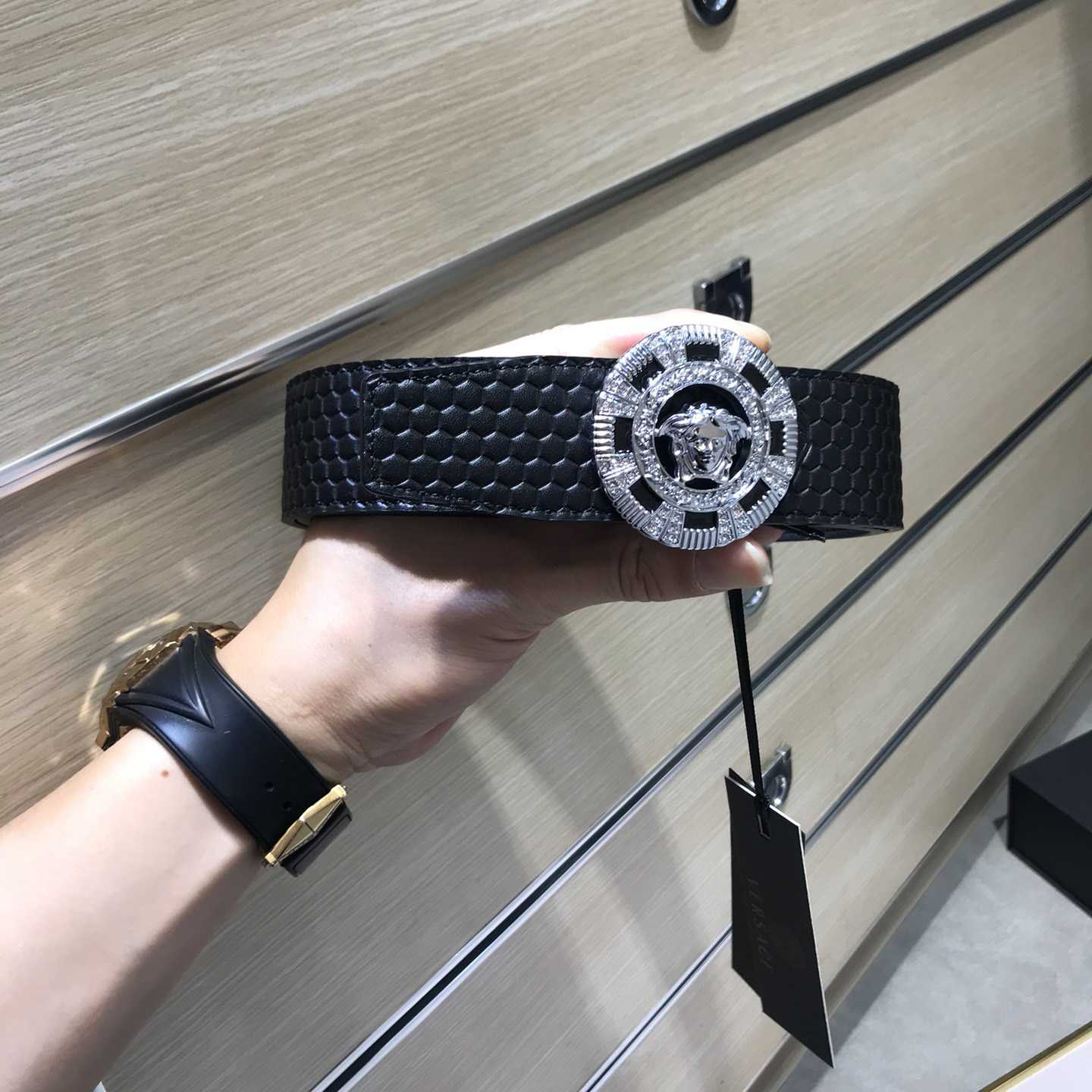 Versace Medusa Leathre Belt    39mm - FashionPlug