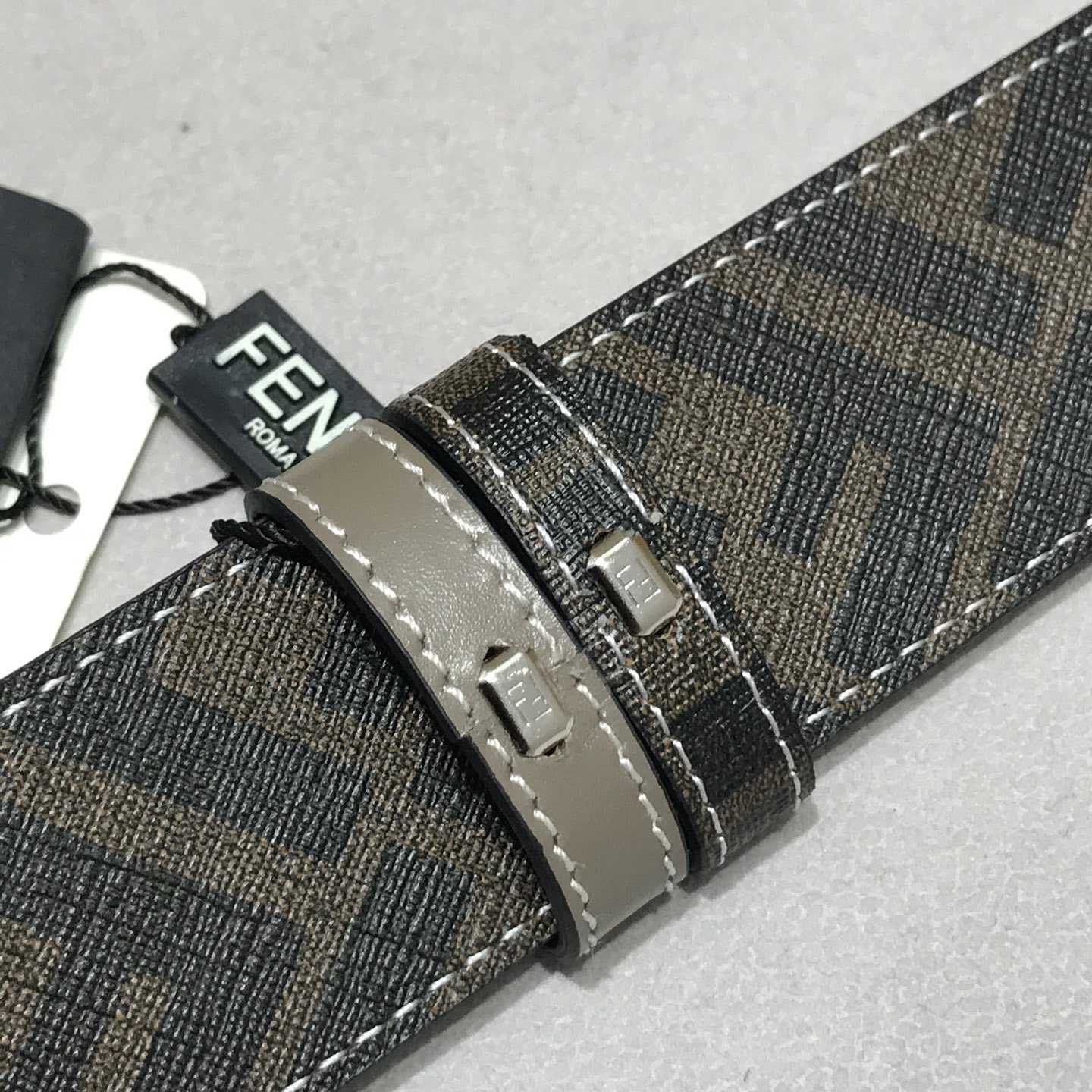 Fendi Leather Belt - FashionPlug