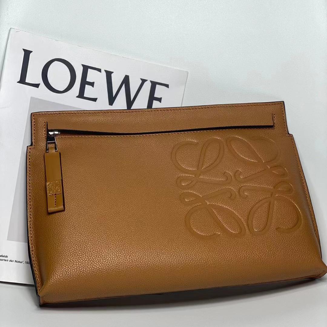 Loewe T Pouch In Grained Calfskin - FashionPlug