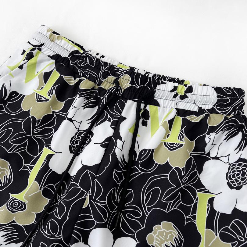 Amiri Flower Shorts - FashionPlug