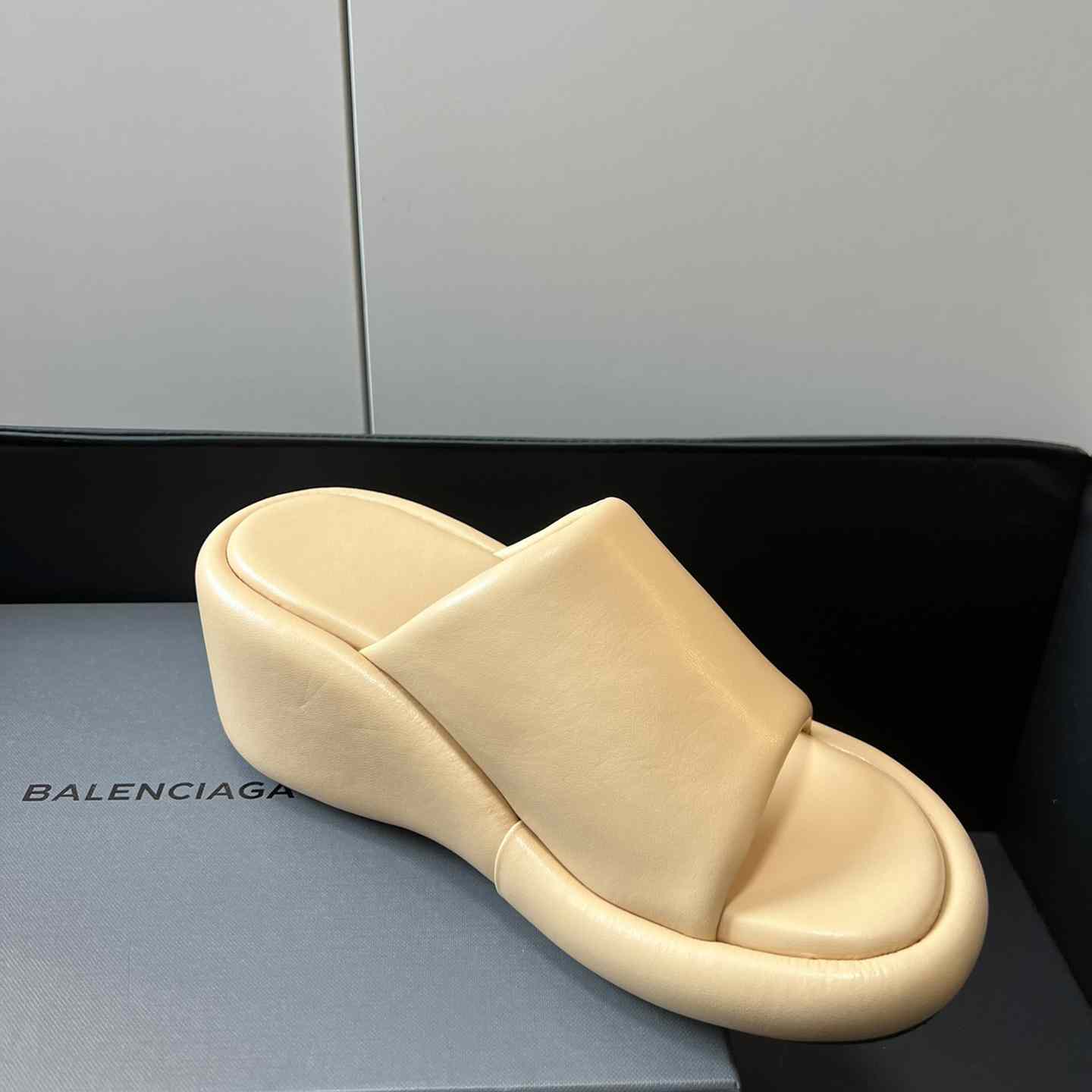 Balenciaga Rise Wedge Sandals - FashionPlug