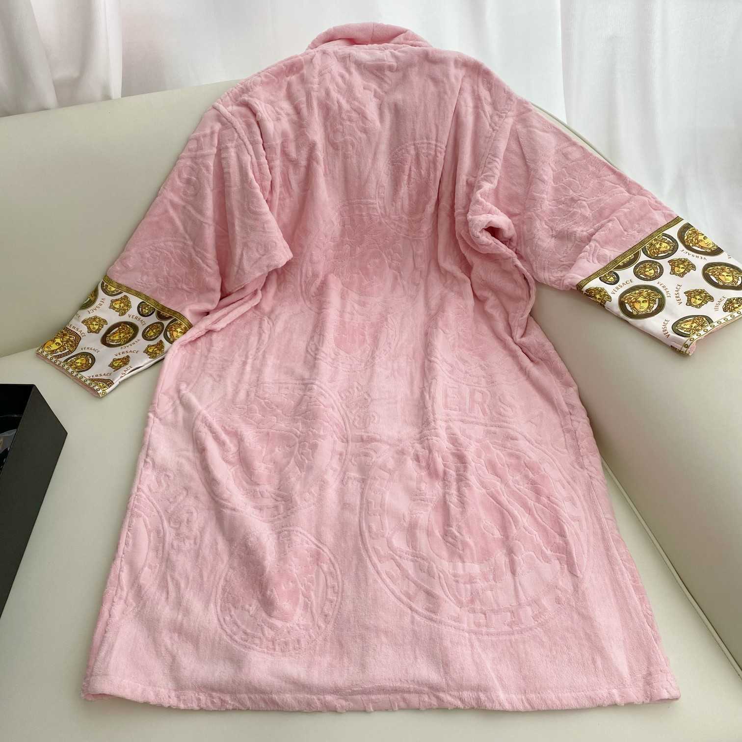 Versace Medusa Amplified Bathrobe(Uniform size) - FashionPlug
