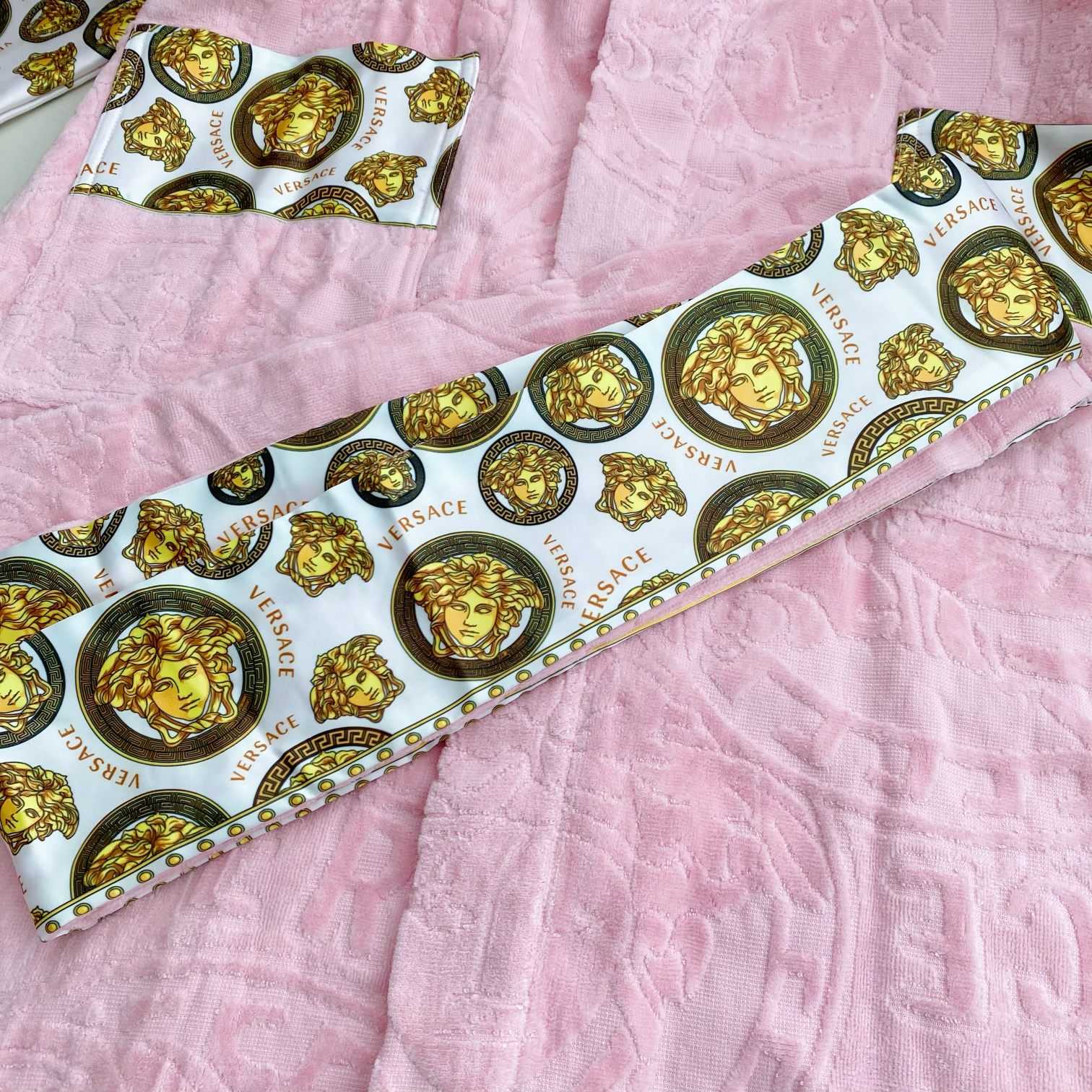 Versace Medusa Amplified Bathrobe(Uniform size) - FashionPlug