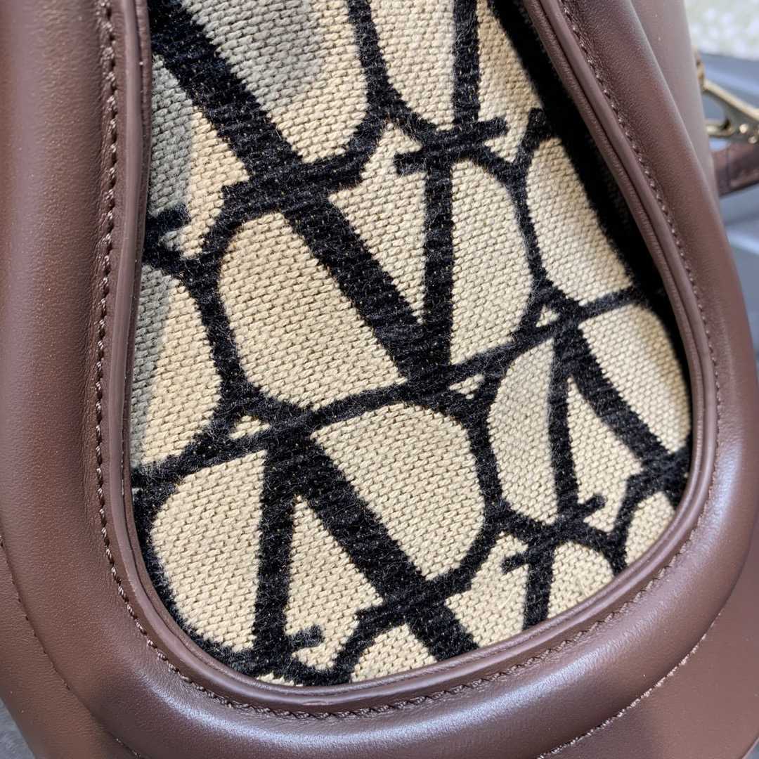 Valenti Le Cinquième Toile Iconographe Bucket Bag - FashionPlug
