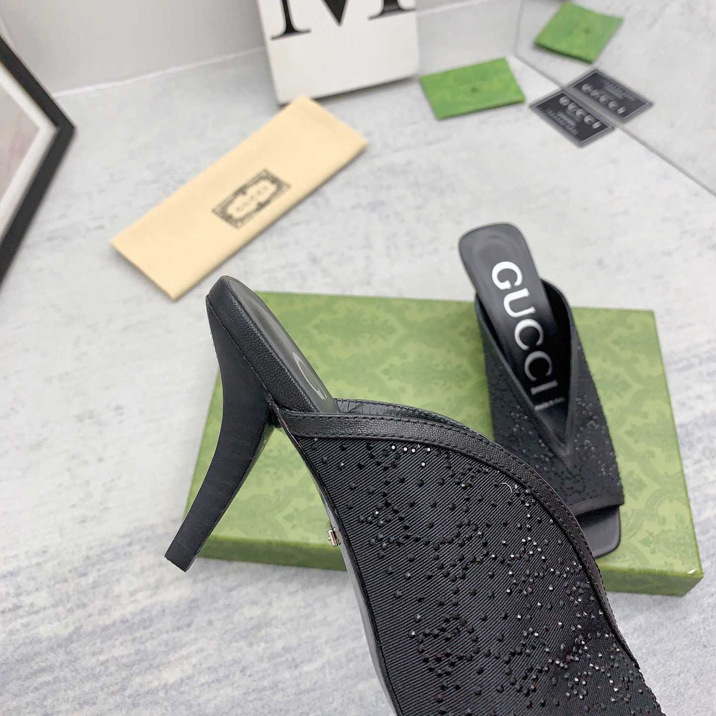 Gucci Women's GG Slide Sandal - FashionPlug