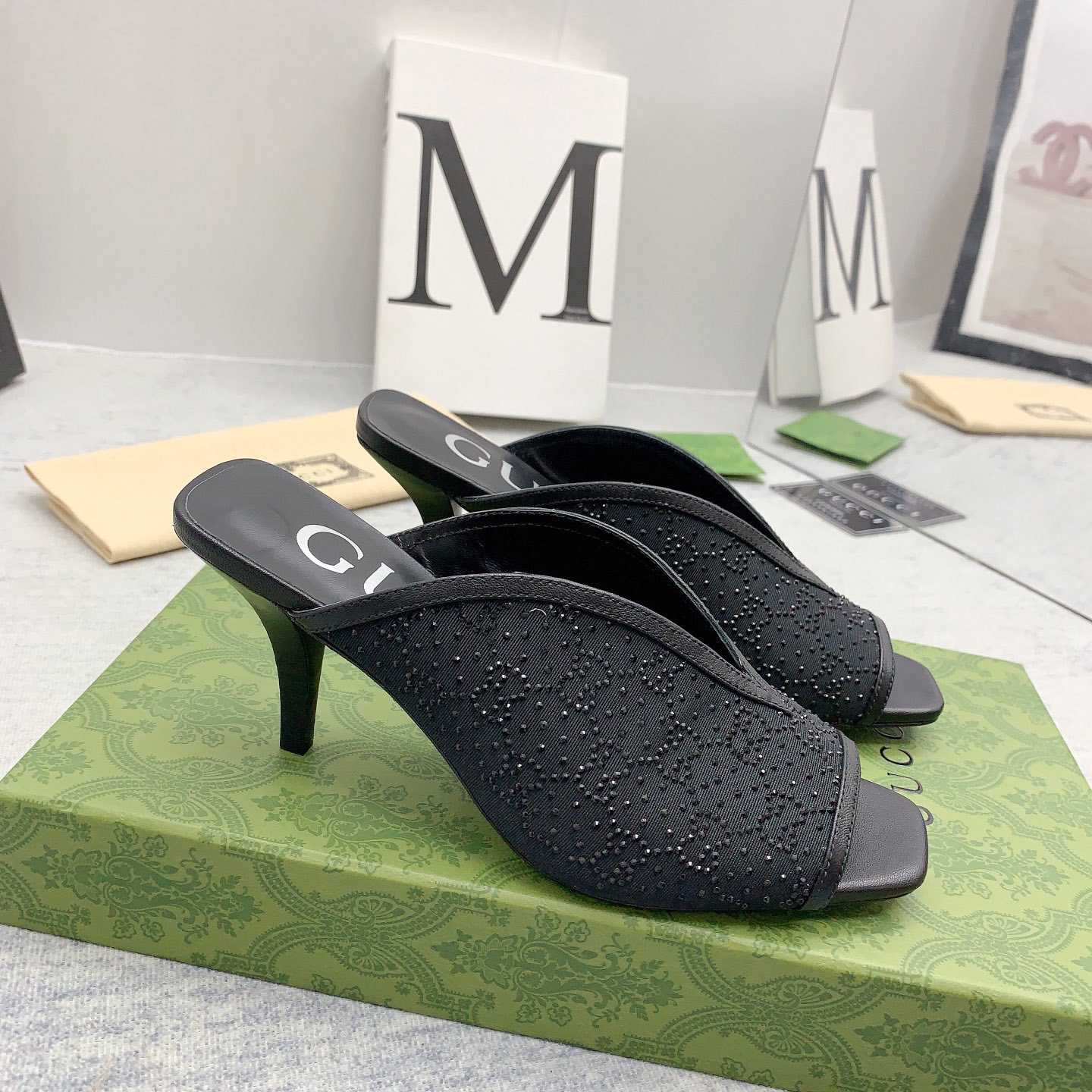 Gucci Women's GG Slide Sandal - FashionPlug