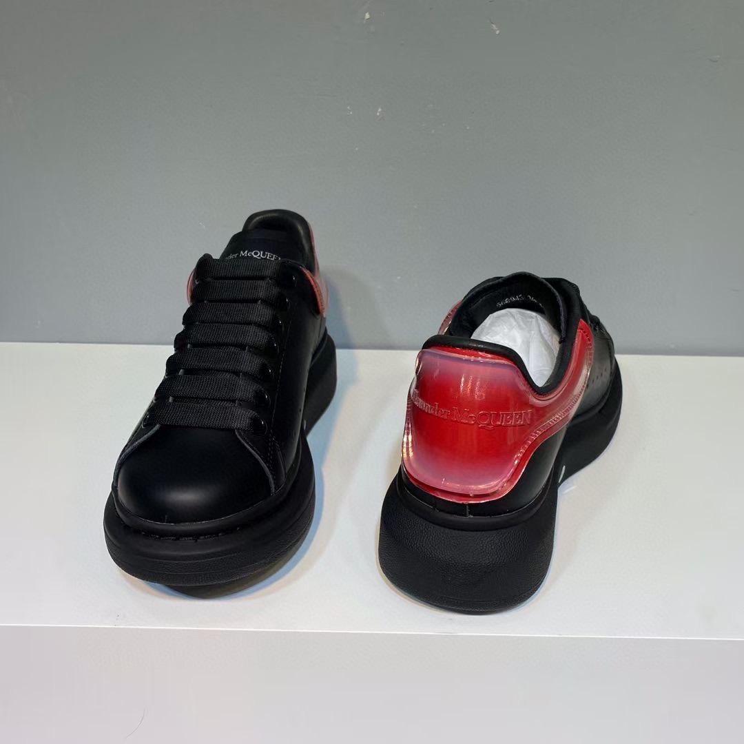 Alexander Mqueen Oversized Sneaker In Black - FashionPlug