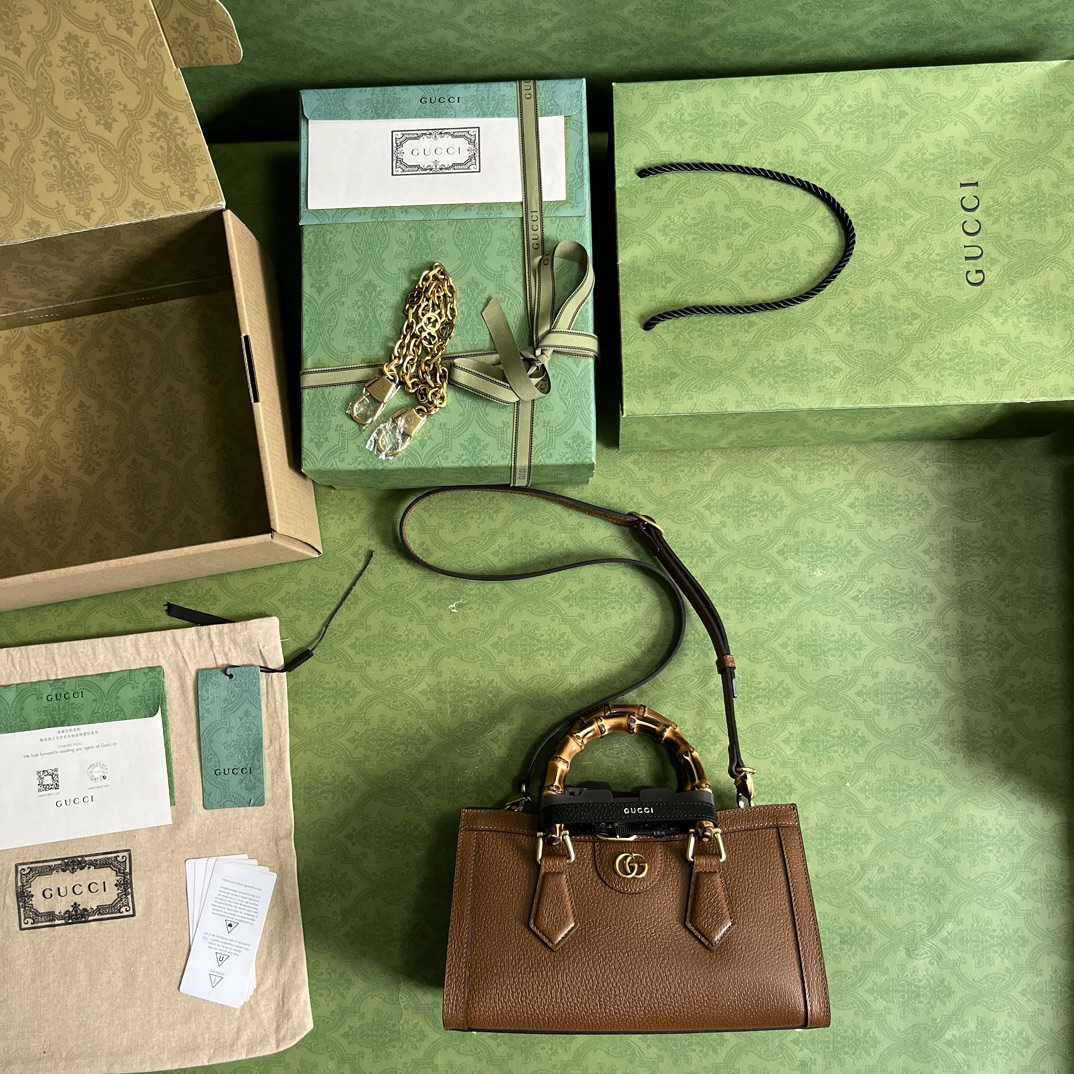 Gucci Diana Small Shoulder Bag(27*15.5*11cm) - FashionPlug