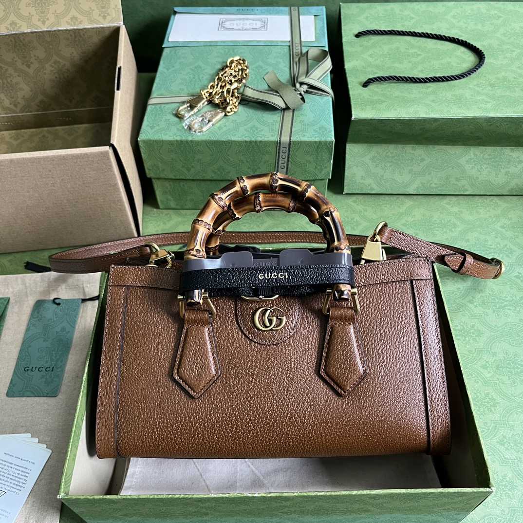 Gucci Diana Small Shoulder Bag(27*15.5*11cm) - FashionPlug