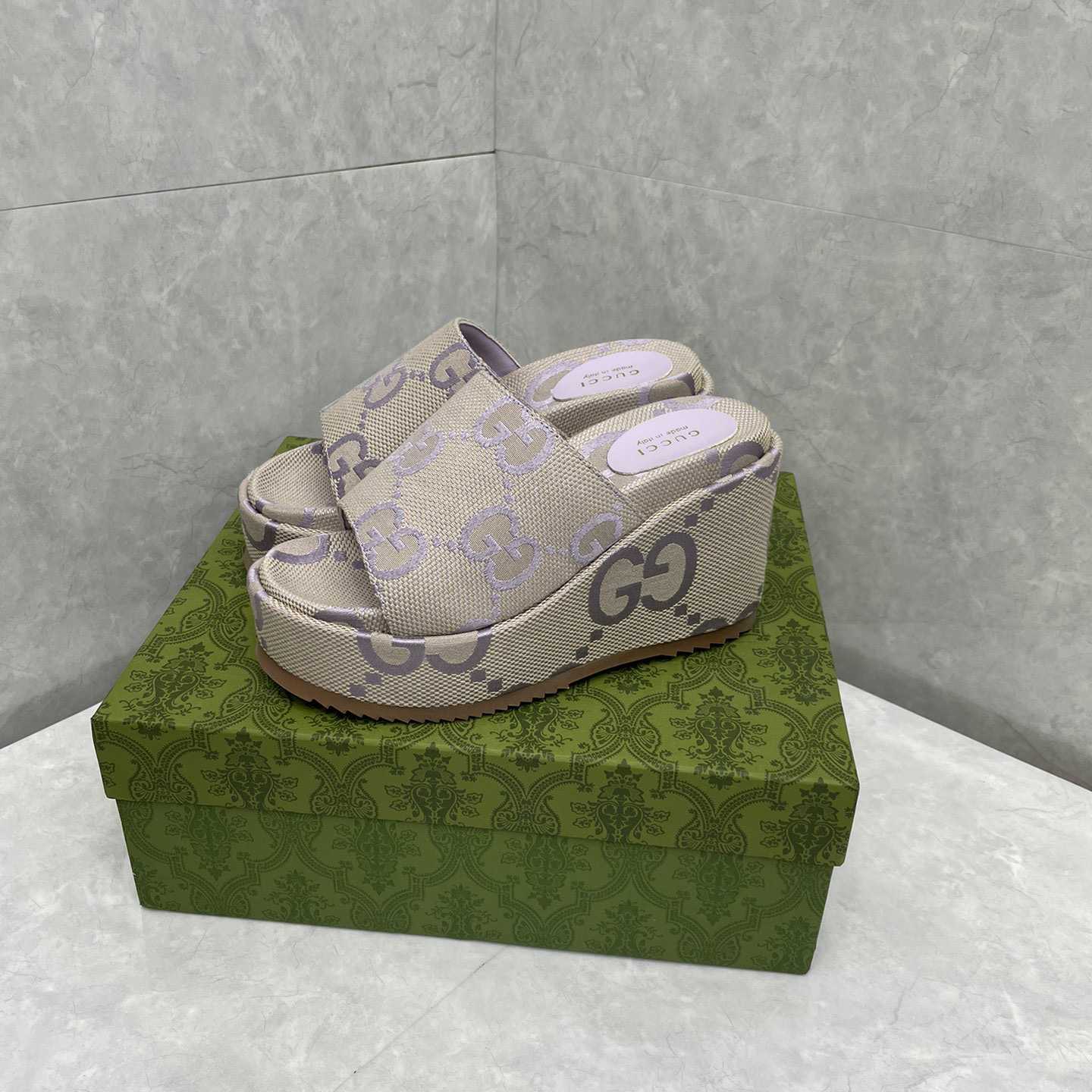 Gucci Women's Jumbo GG Platform Slide Sandal - FashionPlug