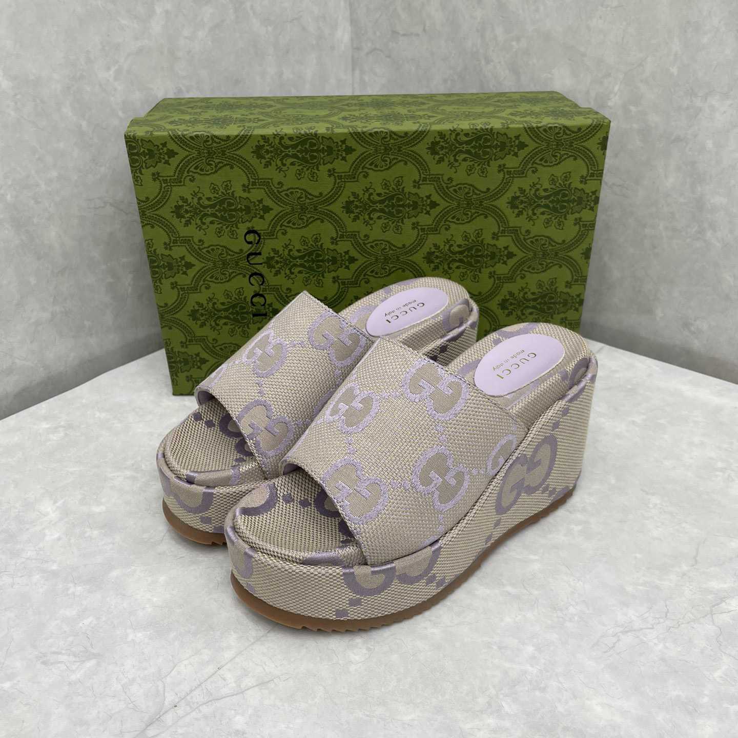 Gucci Women's Jumbo GG Platform Slide Sandal - FashionPlug