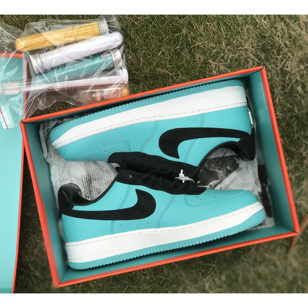 Nike x Tiffany & Co. Air Force 1 1837  Sneaker          DZ1382-002 - FashionPlug
