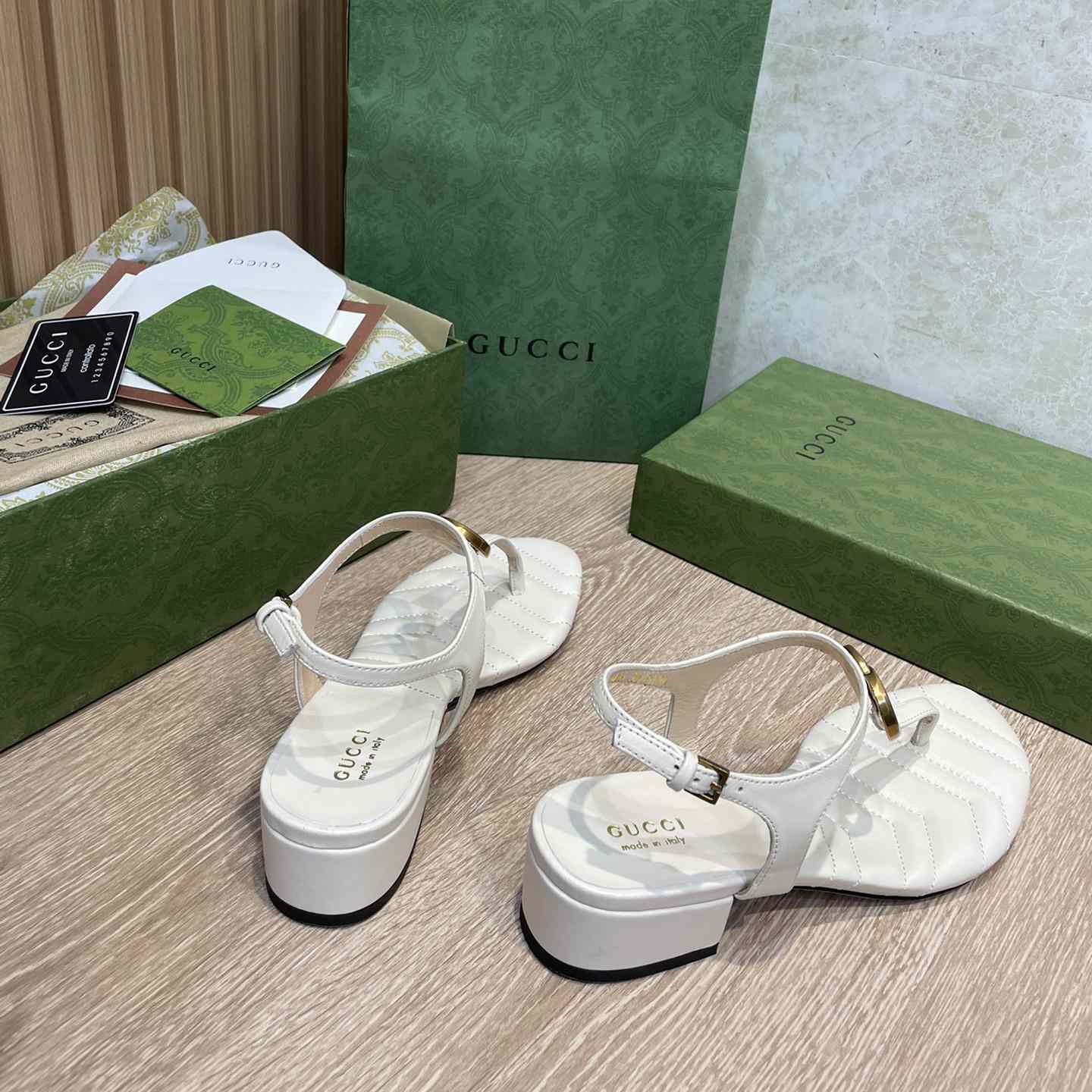 Gucci Women's Double G Sandal - FashionPlug
