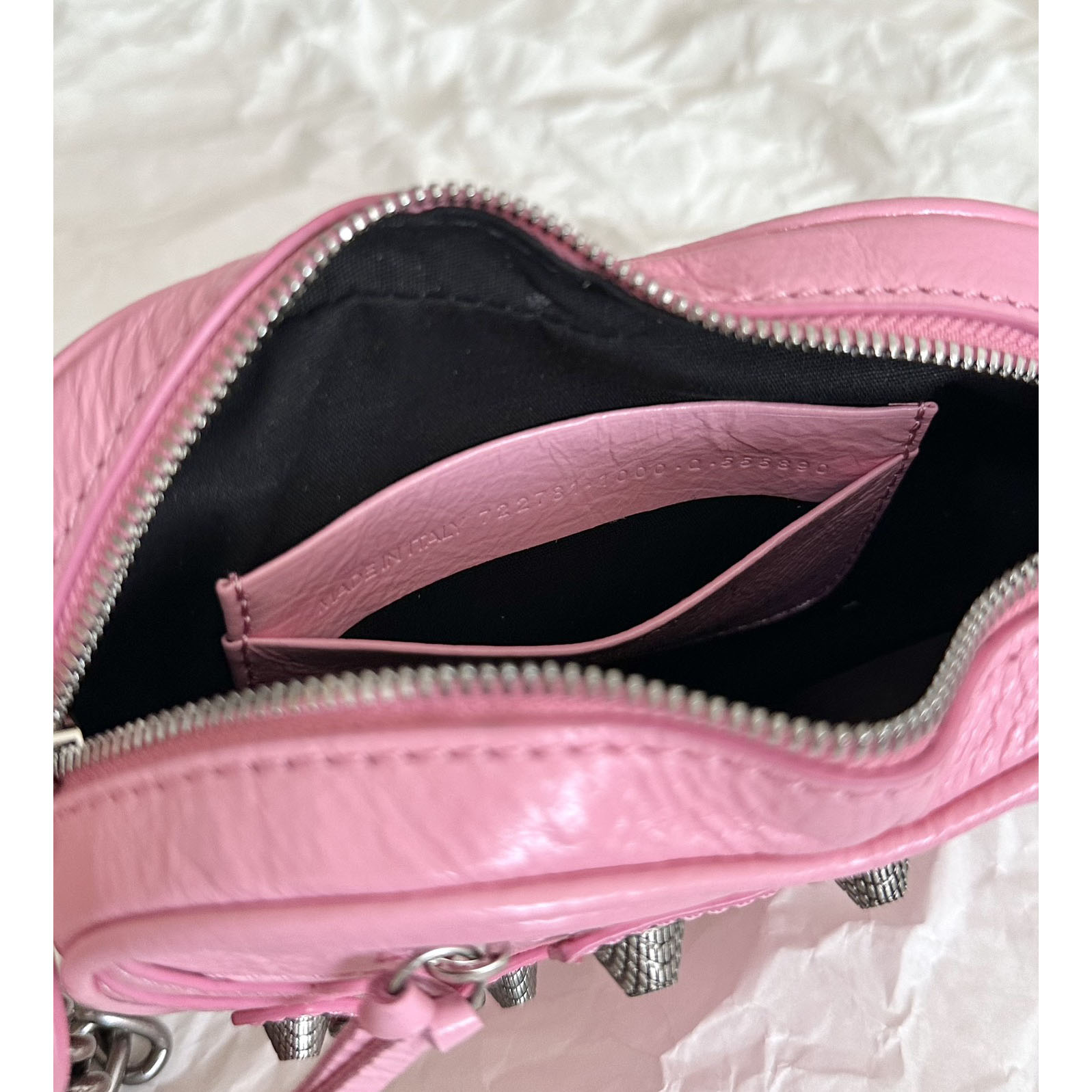 Balenciaga Le Cagole Heart Mini Bag In Pink  (16-12.7-4.5cm) - FashionPlug