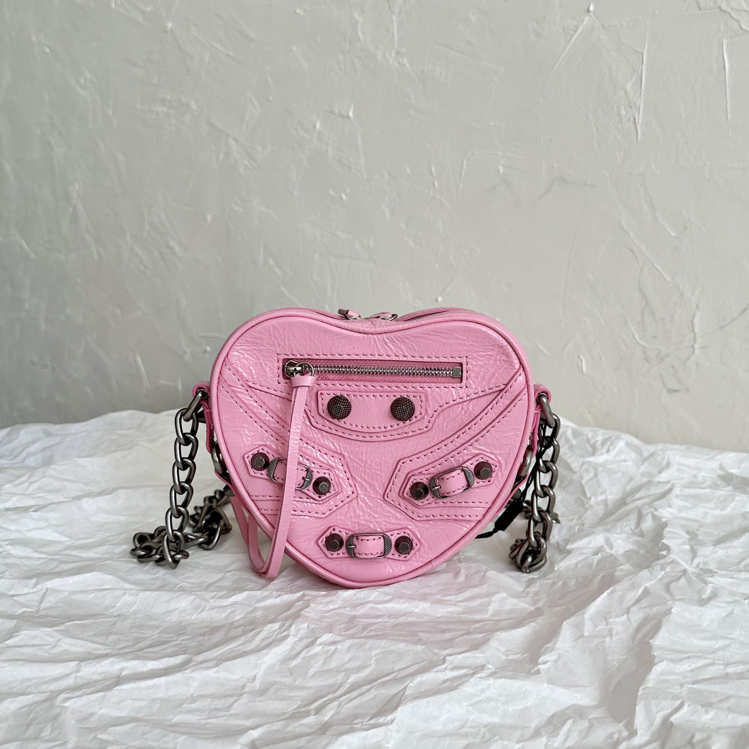 Balenciaga Le Cagole Heart Mini Bag In Pink  (16-12.7-4.5cm) - FashionPlug