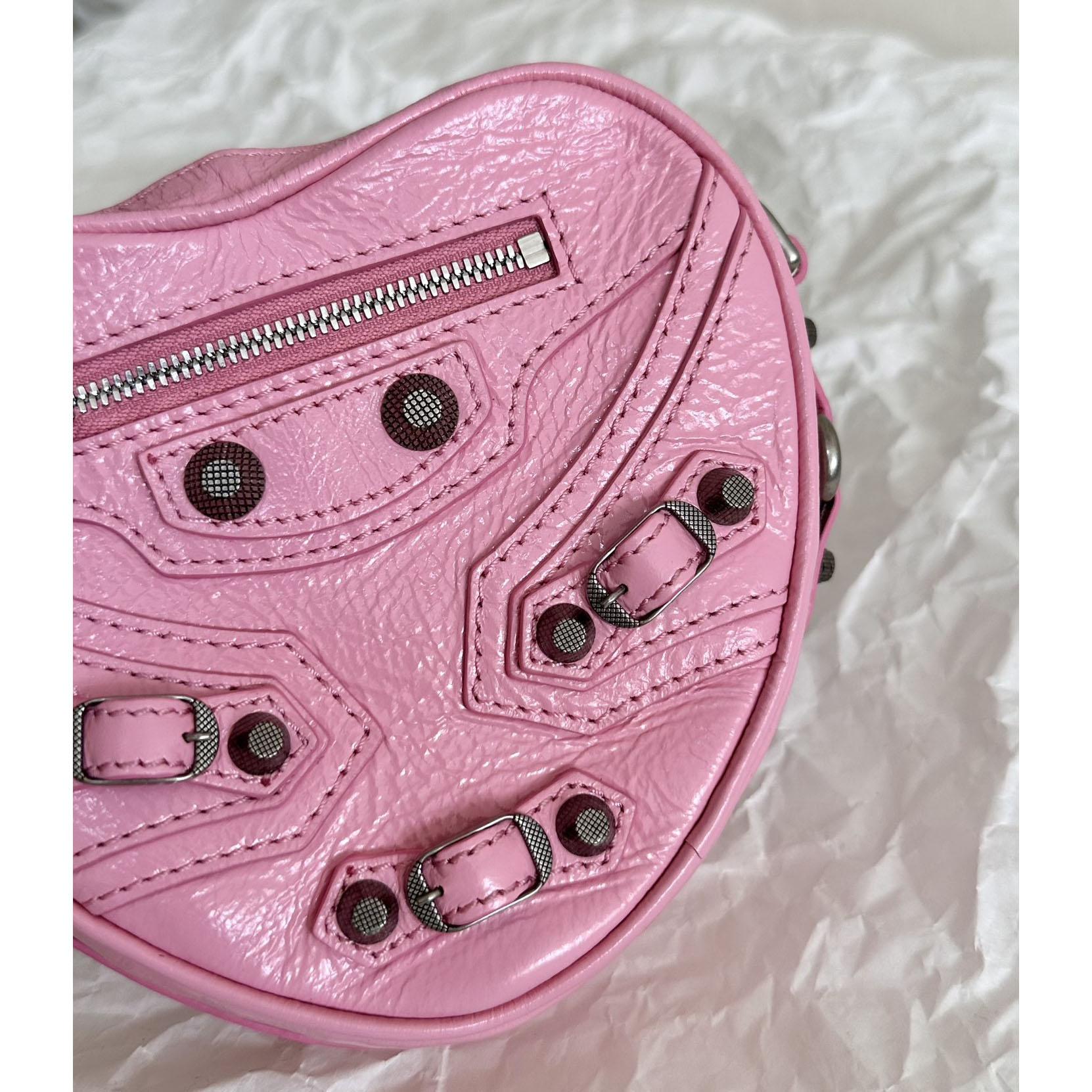 Balenciaga Le Cagole Heart Mini Bag In Pink  (16-12.7-4.5cm) - FashionPlug