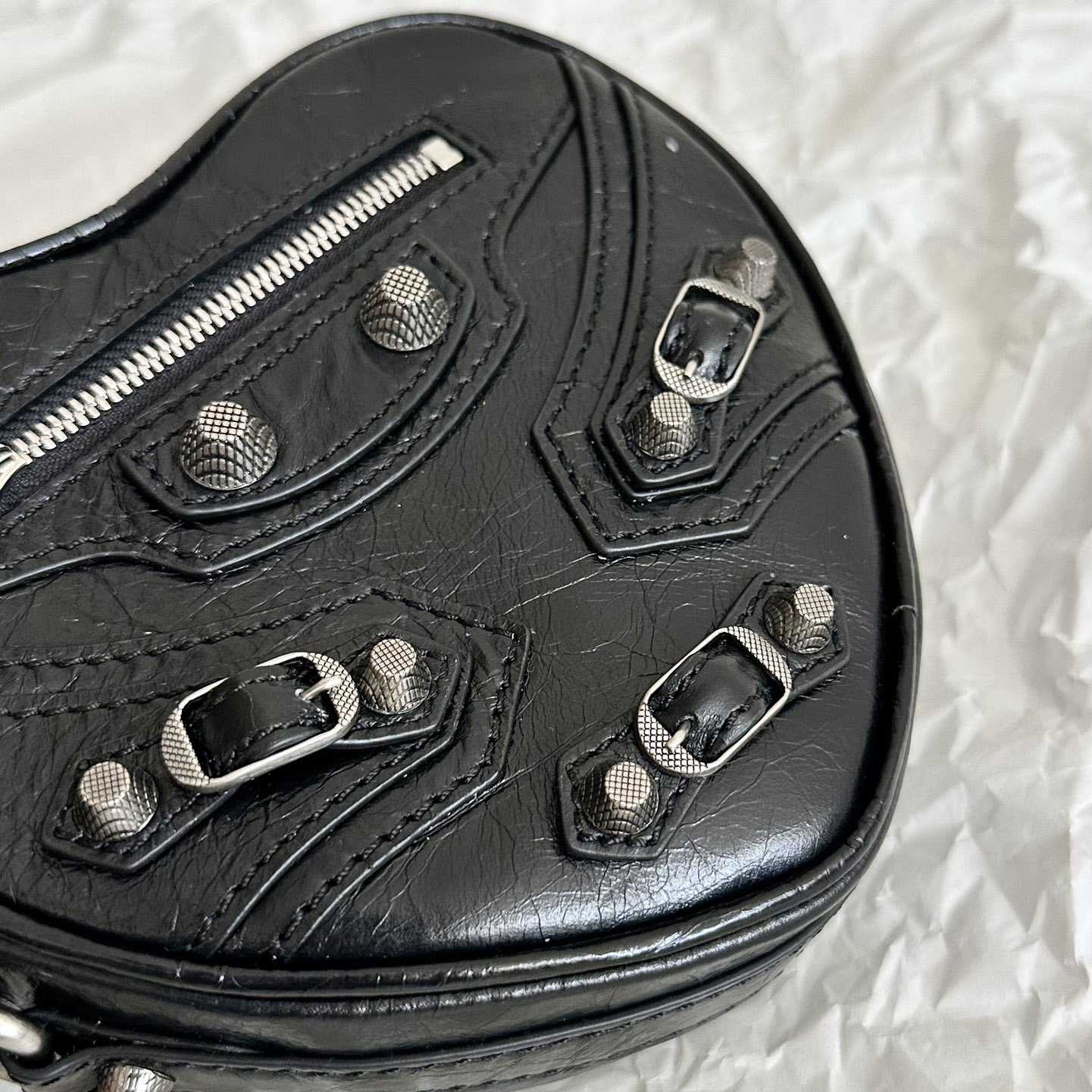 Balenciaga Le Cagole Heart Mini Bag In Black(16-12.7-4.5cm) - FashionPlug