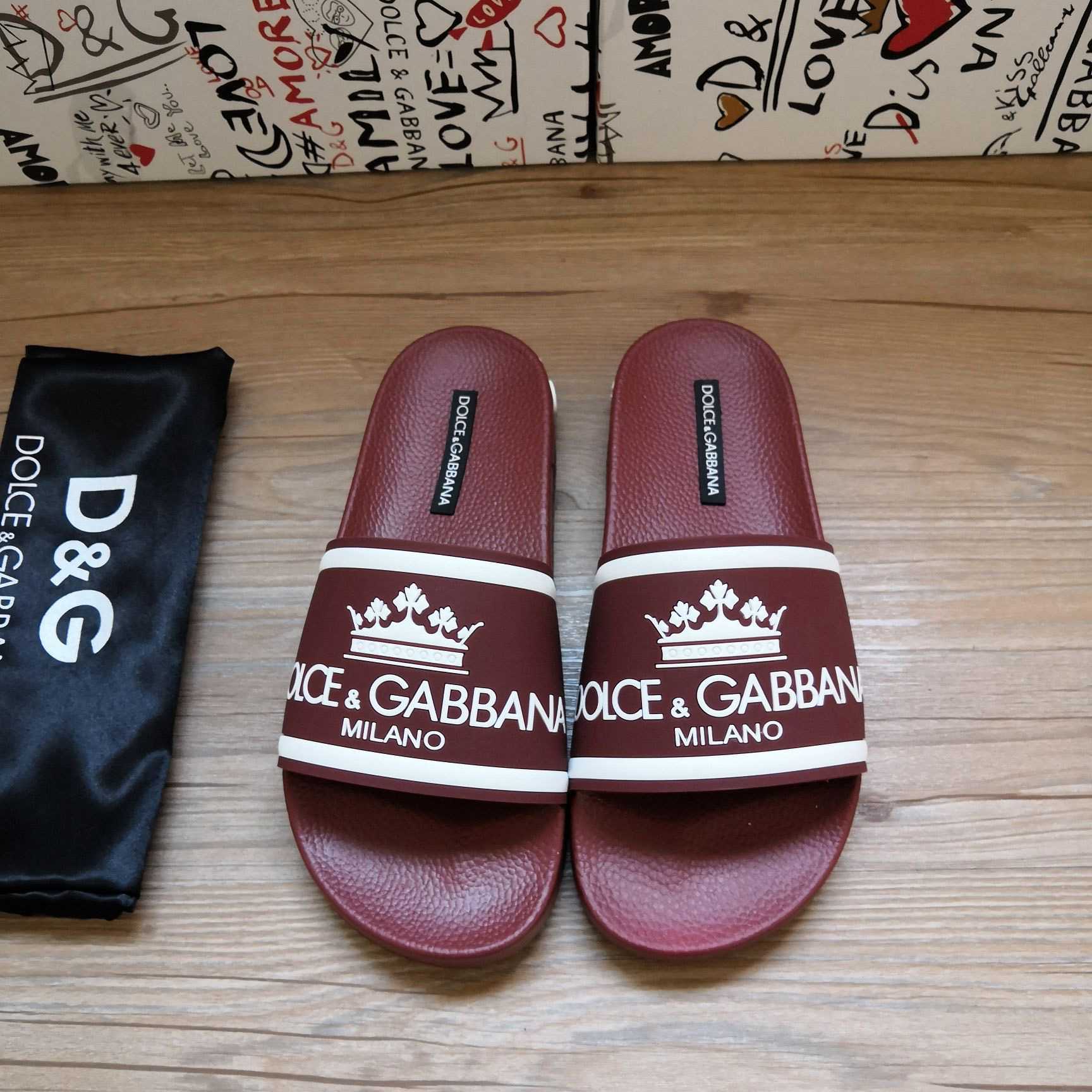 Dolce & Gabbana Logo Slides - FashionPlug