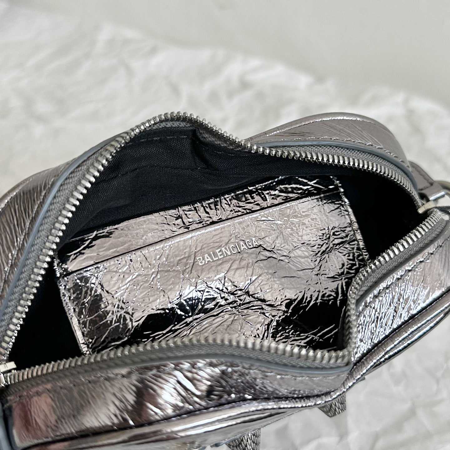 Balenciaga Le Cagole Heart Mini Bag Metallized In Silver (16-12.7-4.5cm) - FashionPlug