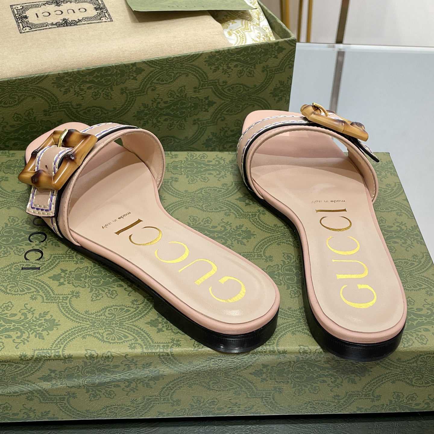 Gucci Women's Slide Sandal With Bamboo Buckle - FashionPlug