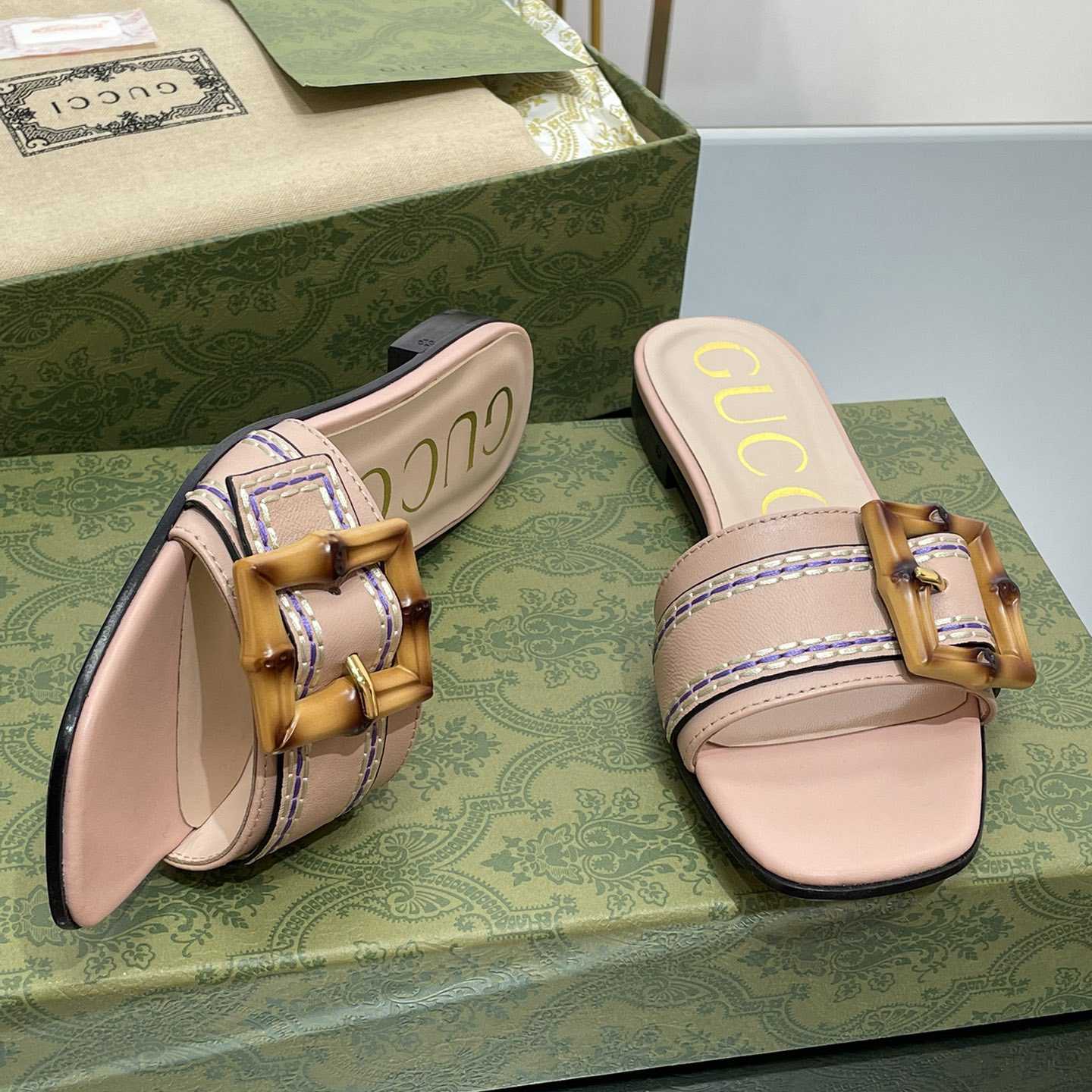 Gucci Women's Slide Sandal With Bamboo Buckle - FashionPlug