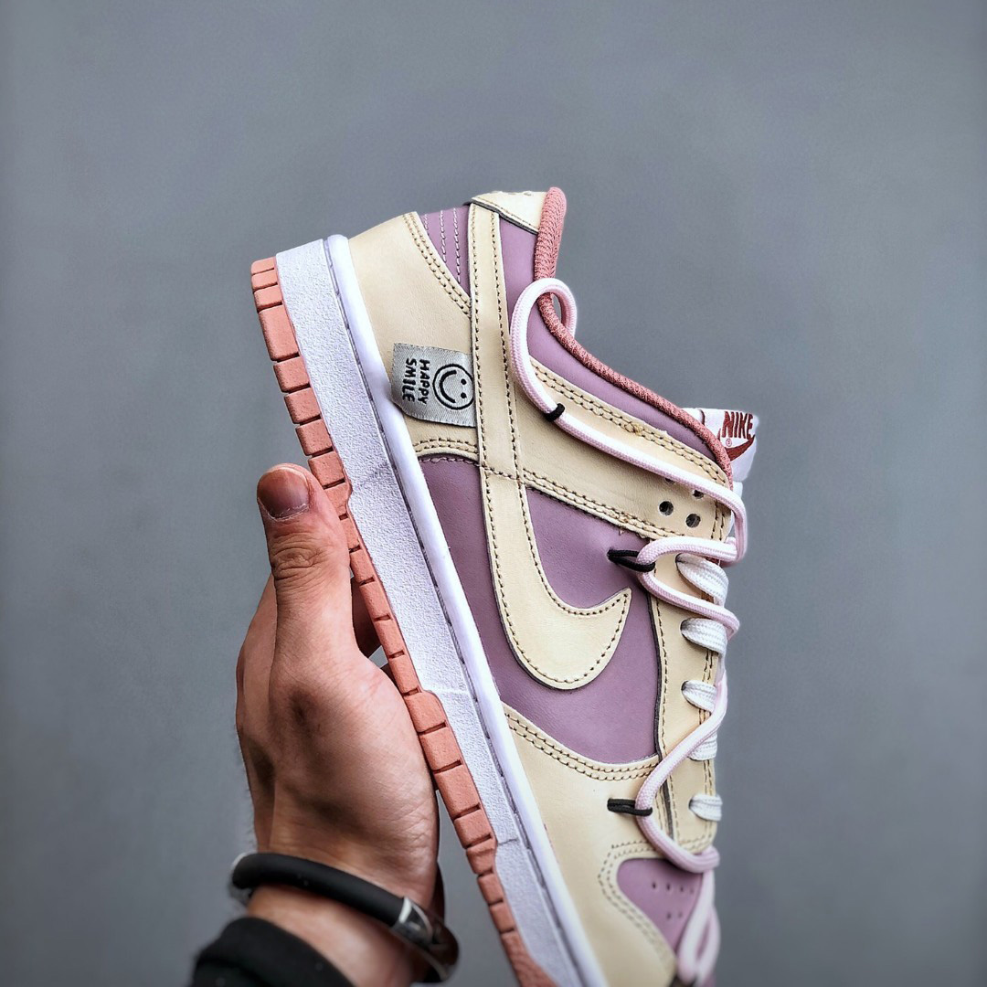 Nike Nike SB Dunk Low Sneaker    DD1503-112 - FashionPlug