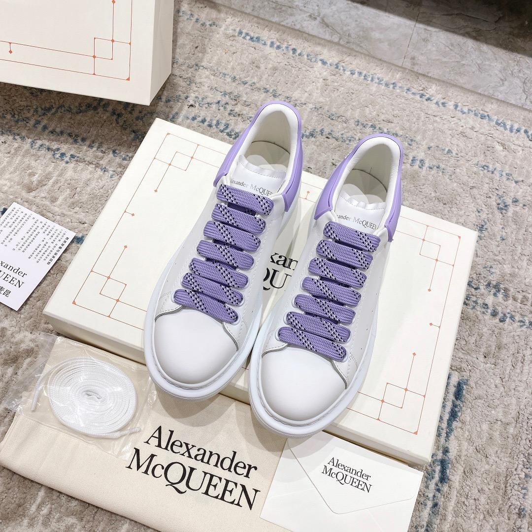 Alexander Mqueen Oversized Sneaker In White - FashionPlug