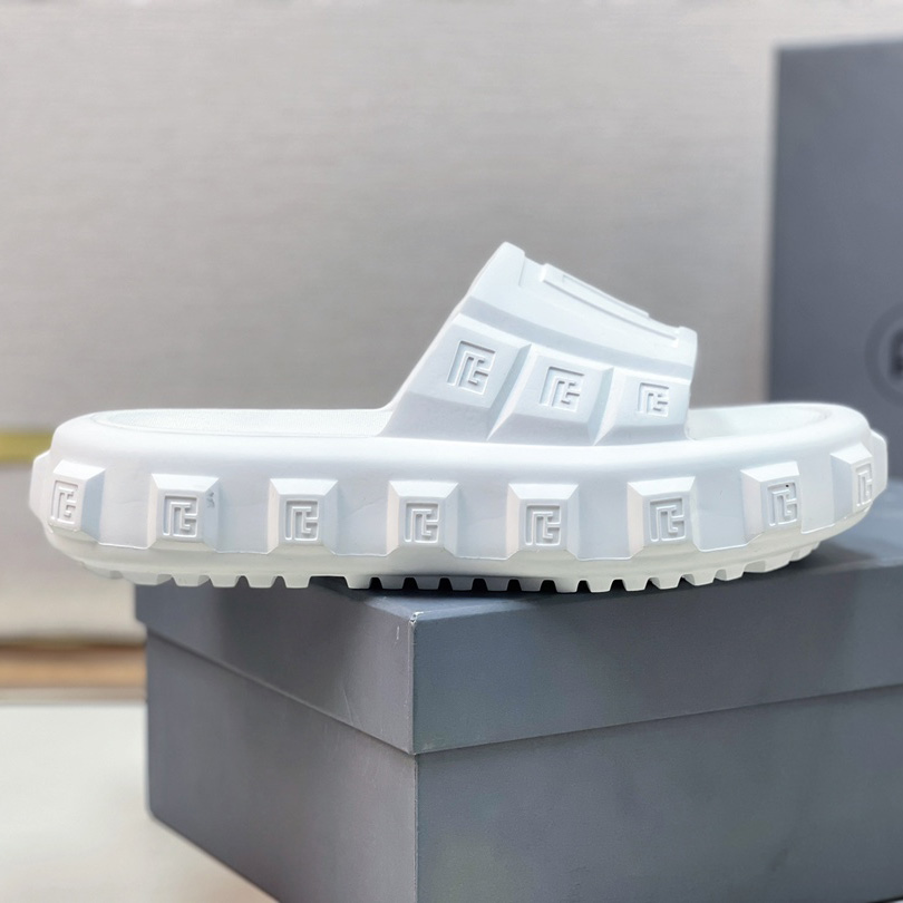 Balmain Ari Flat Mules - FashionPlug