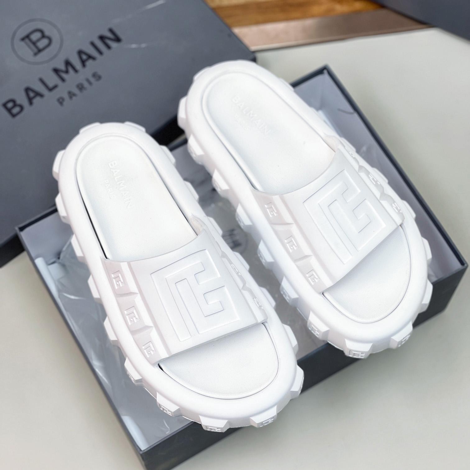 Balmain Ari Flat Mules - FashionPlug