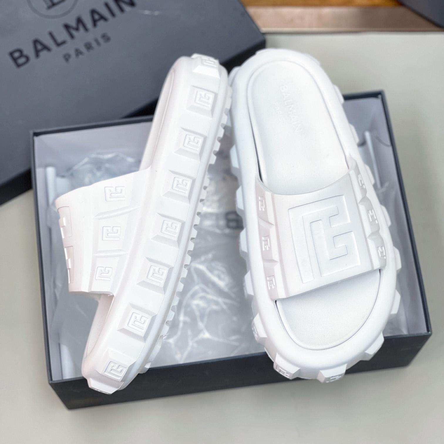 Balmain Ari Flat Mules - FashionPlug
