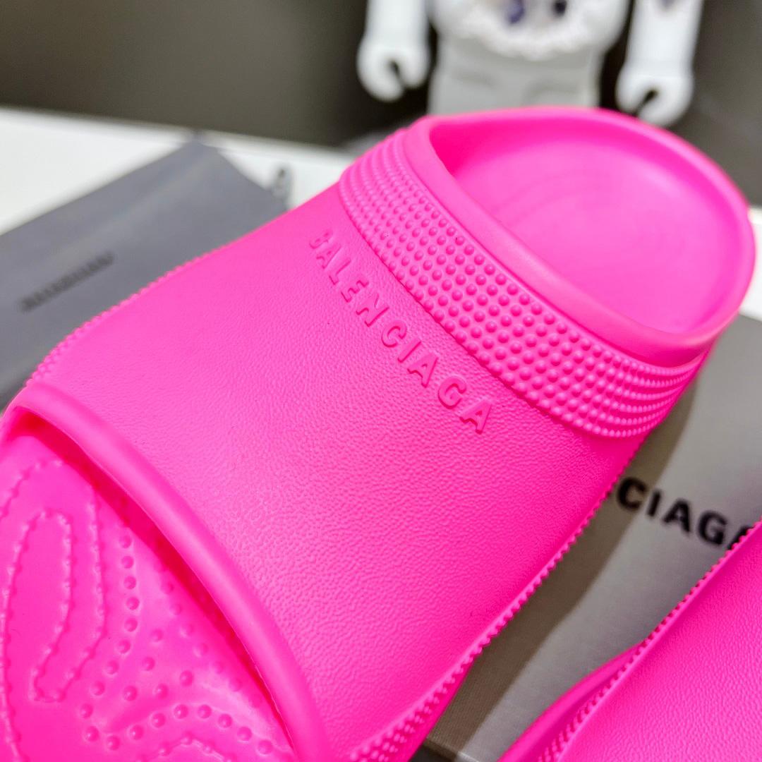 Balenciaga Women's Pool Crocs™ Slide Sandal In Pink - FashionPlug