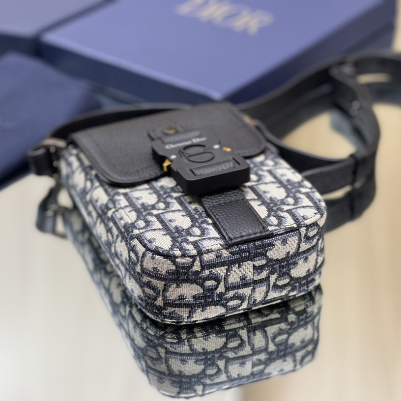 Dior Saddle Vertical Pouch With Strap  - FashionPlug