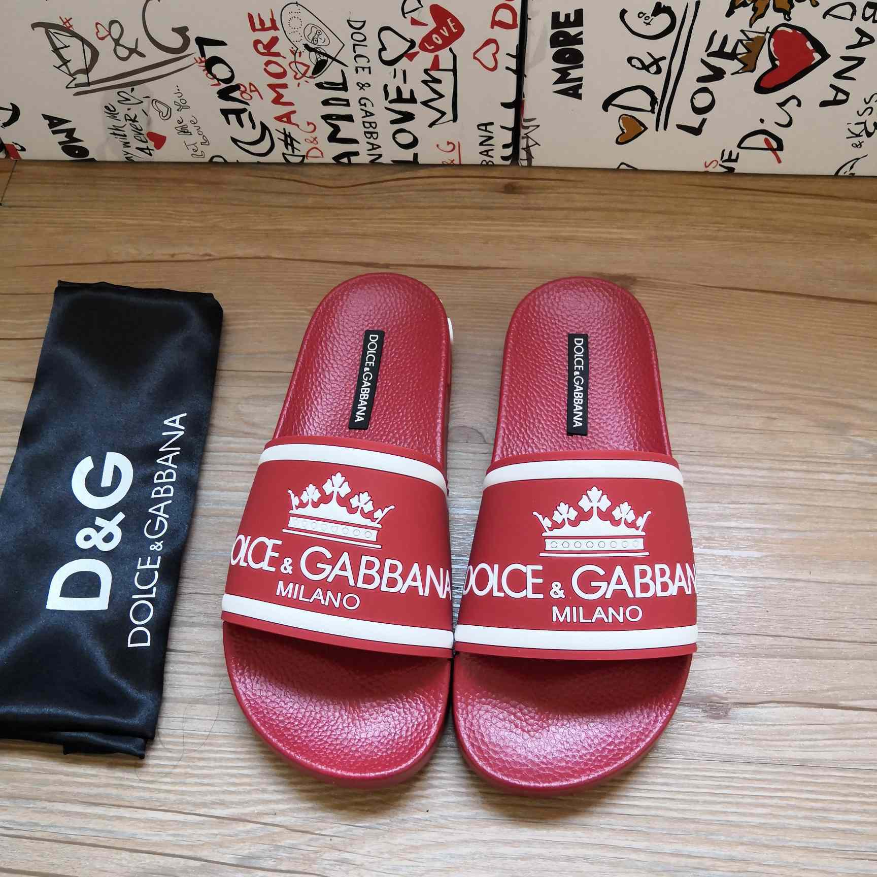 Dolce & Gabbana Logo Slides - FashionPlug