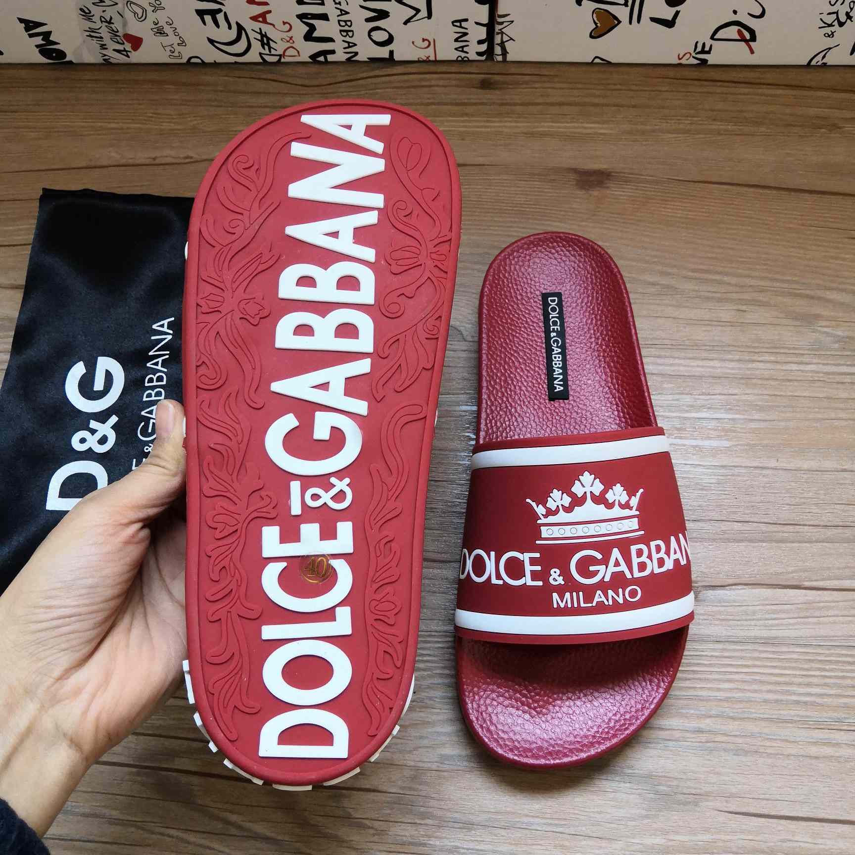 Dolce & Gabbana Logo Slides - FashionPlug