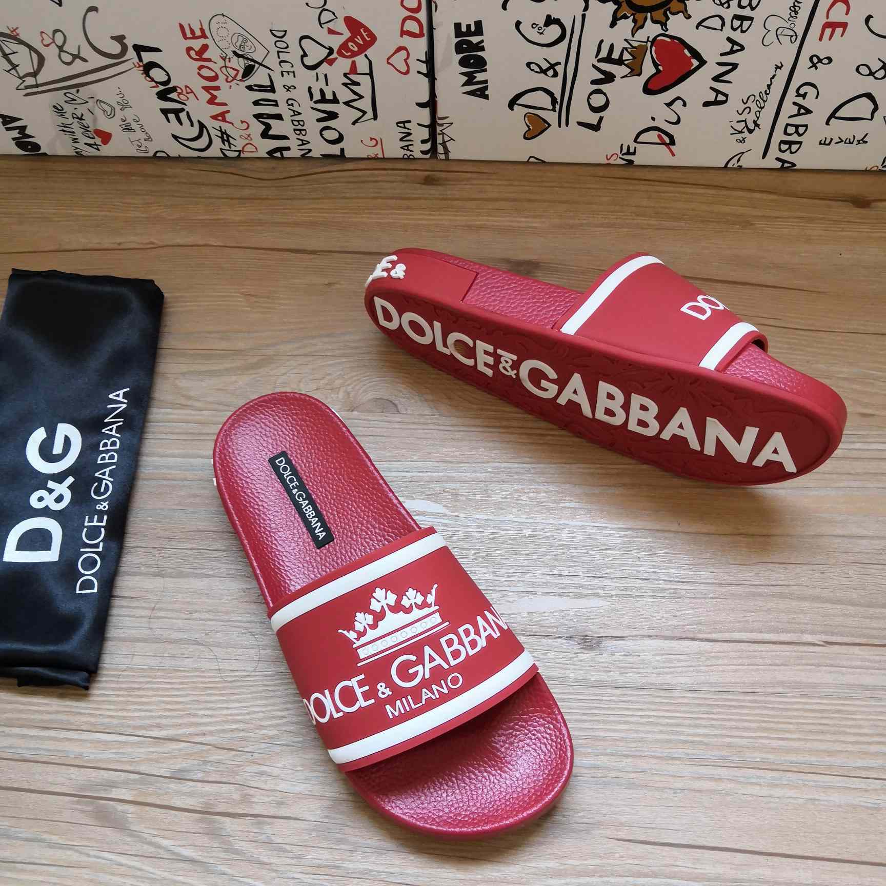 Dolce & Gabbana Logo Slides - FashionPlug