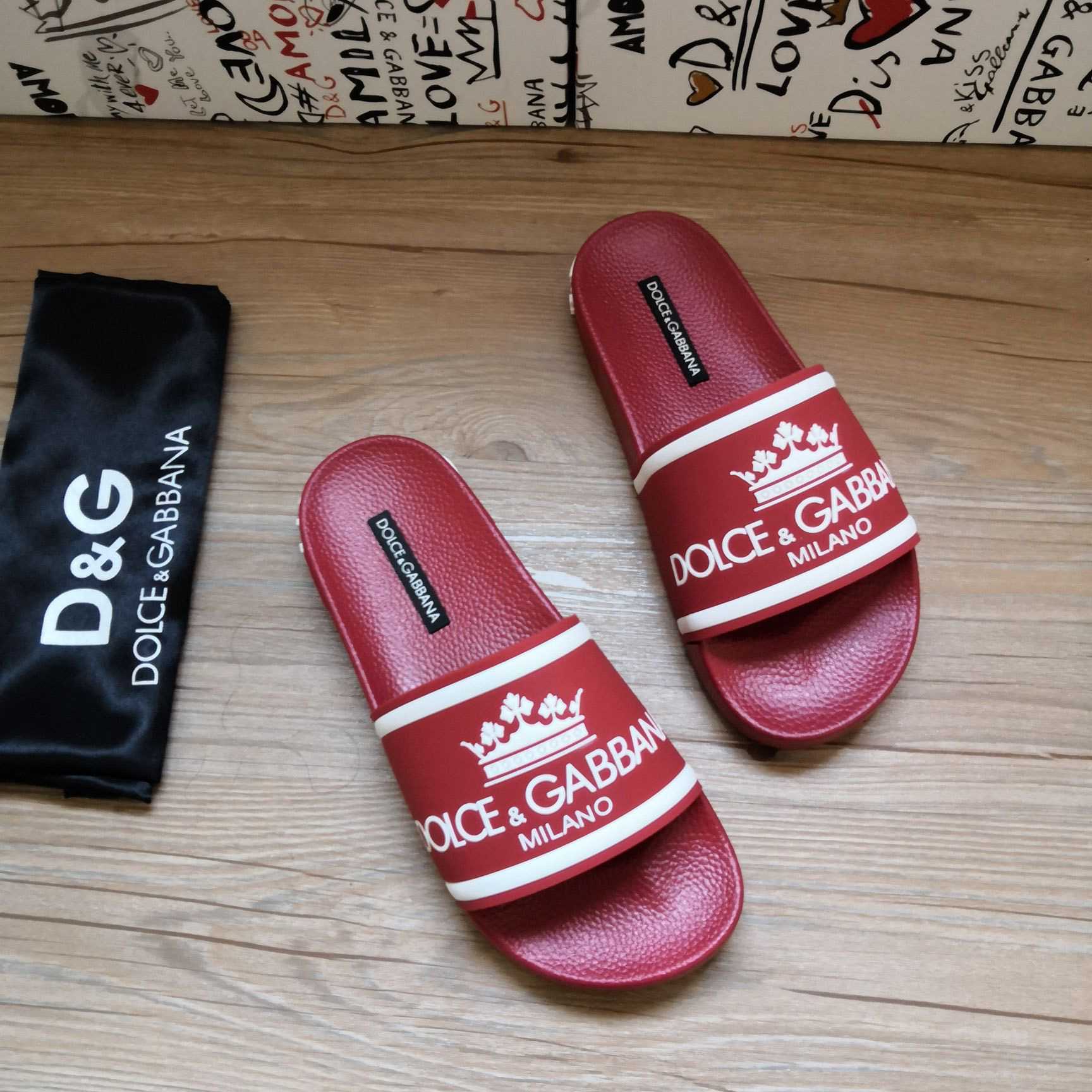 Dolce & Gabbana Logo Slides - FashionPlug