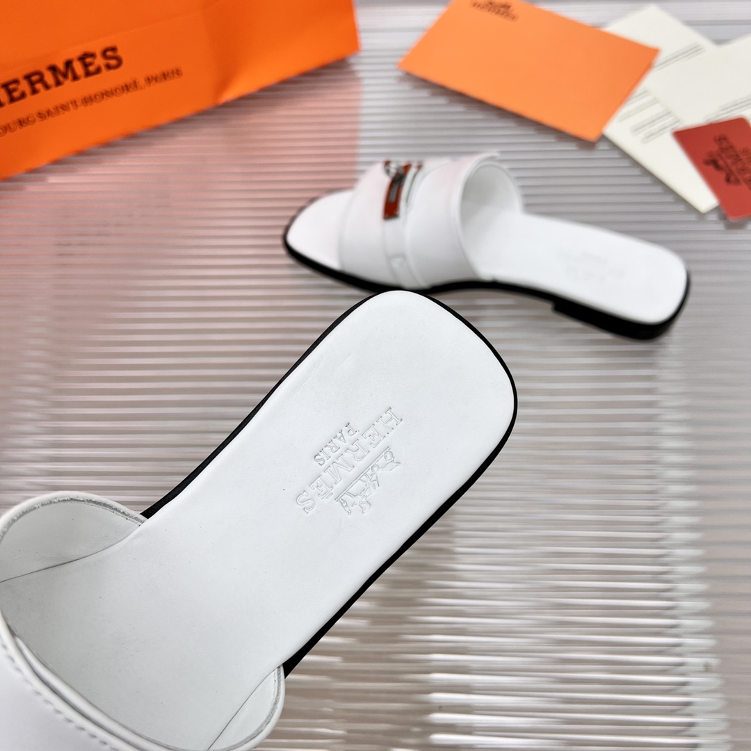 Hermes Giulia Sandal - FashionPlug