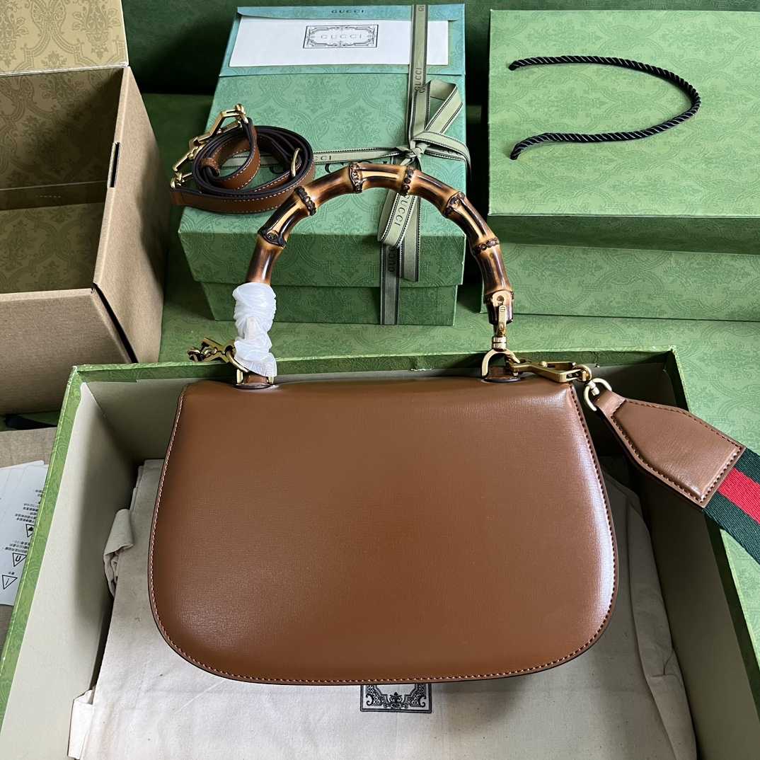 Gucci Bamboo 1947 Medium Top Handle Bag(26-17-9cm) - FashionPlug